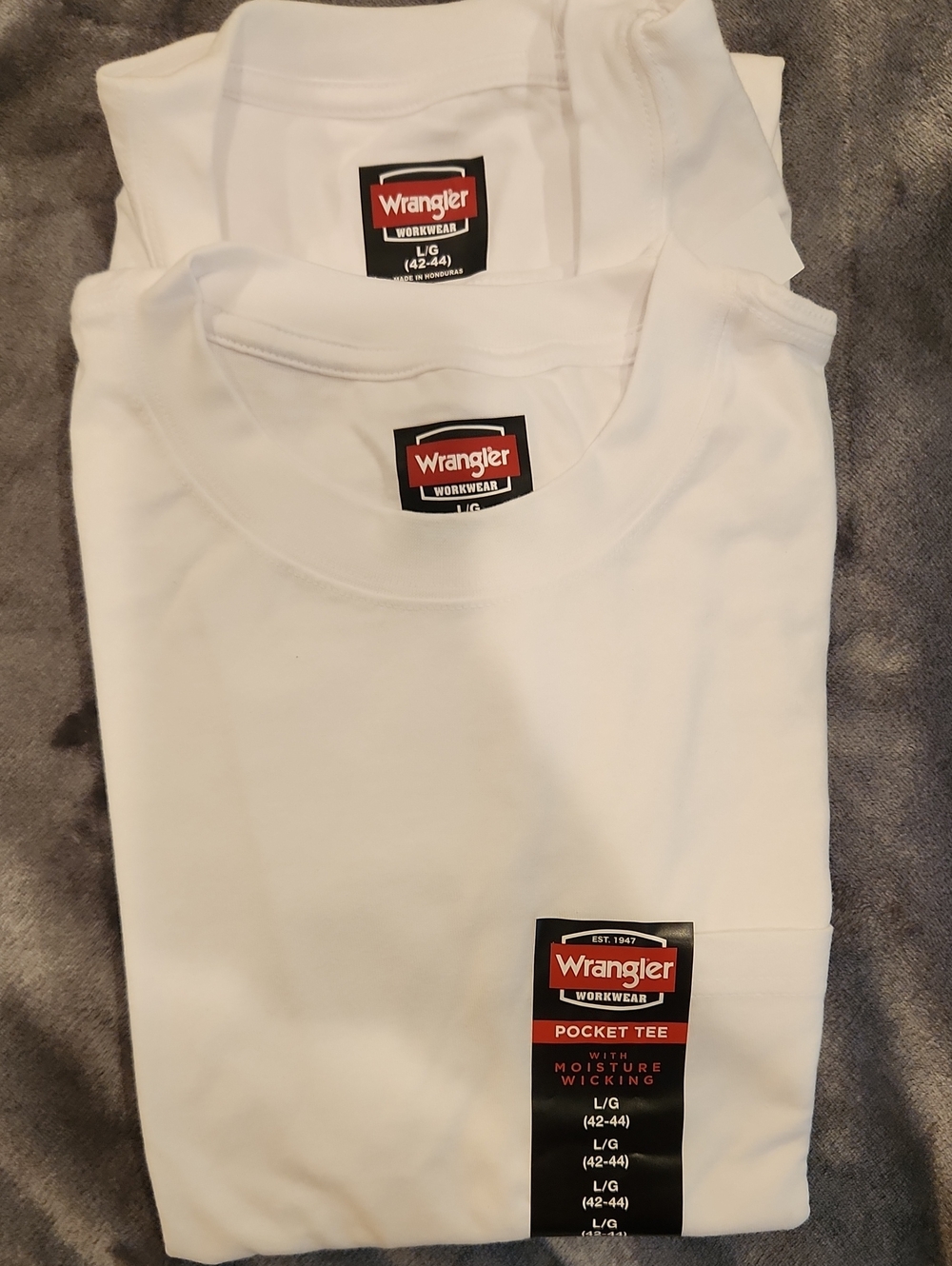 2 Wrangler White Short Sleeve Pocket Tee - Crew Neck
